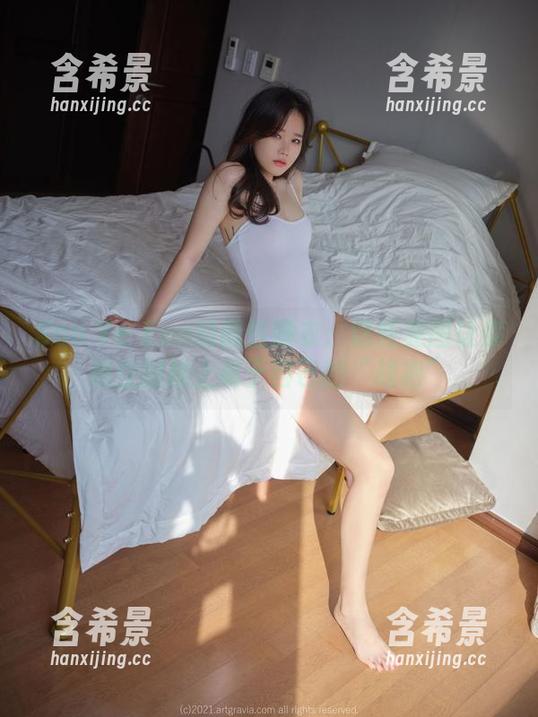 Son Ye Eun的随性睡衣：这些美图让你想立刻换上属于自己的“战袍”
